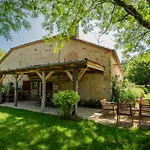 Дом отдыха Grande Saint Martin Le Redon Soturac