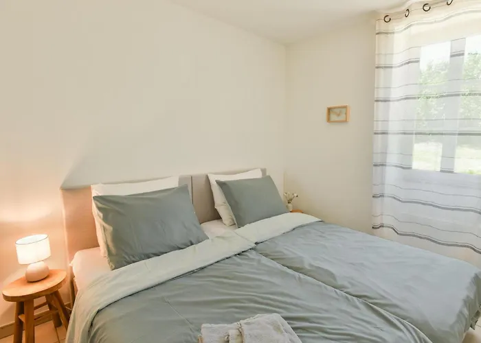 Дом отдыха Grande Saint Martin Le Redon *